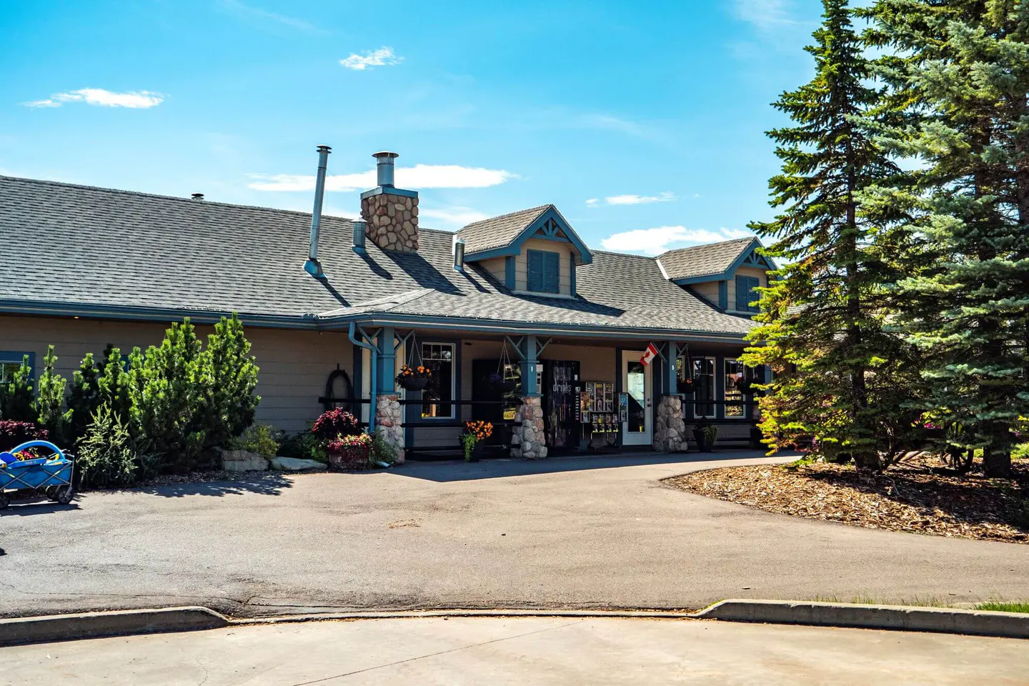 Chaparral community in Calgary